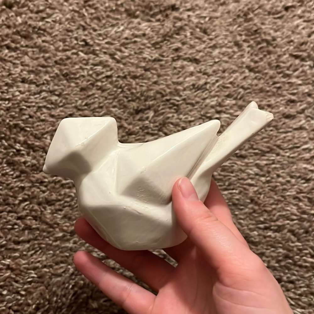 Geometric bird ceramic decor